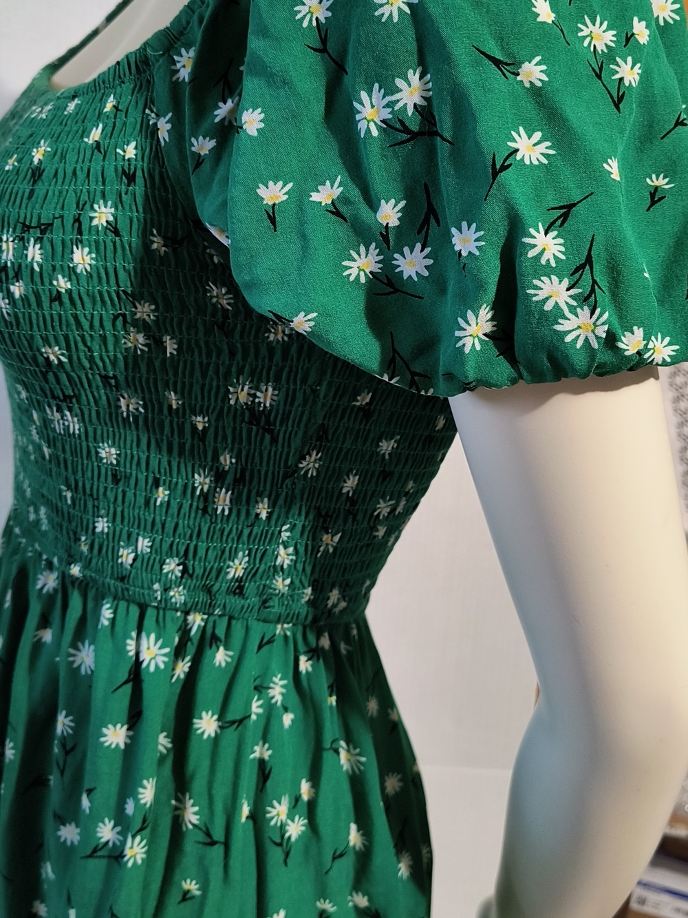 APRICOT Green Daisy Smocked Dress - Picture 3 of 7